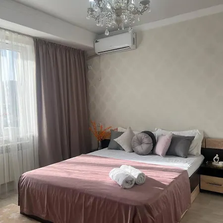 Семейные Апартаменты С Двумя Спальнями В Центре Города На Кунаева Shymkent Exterior photo
