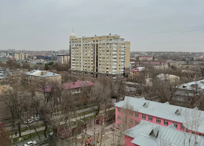 Квартира 83 В Центре Города Шымкент