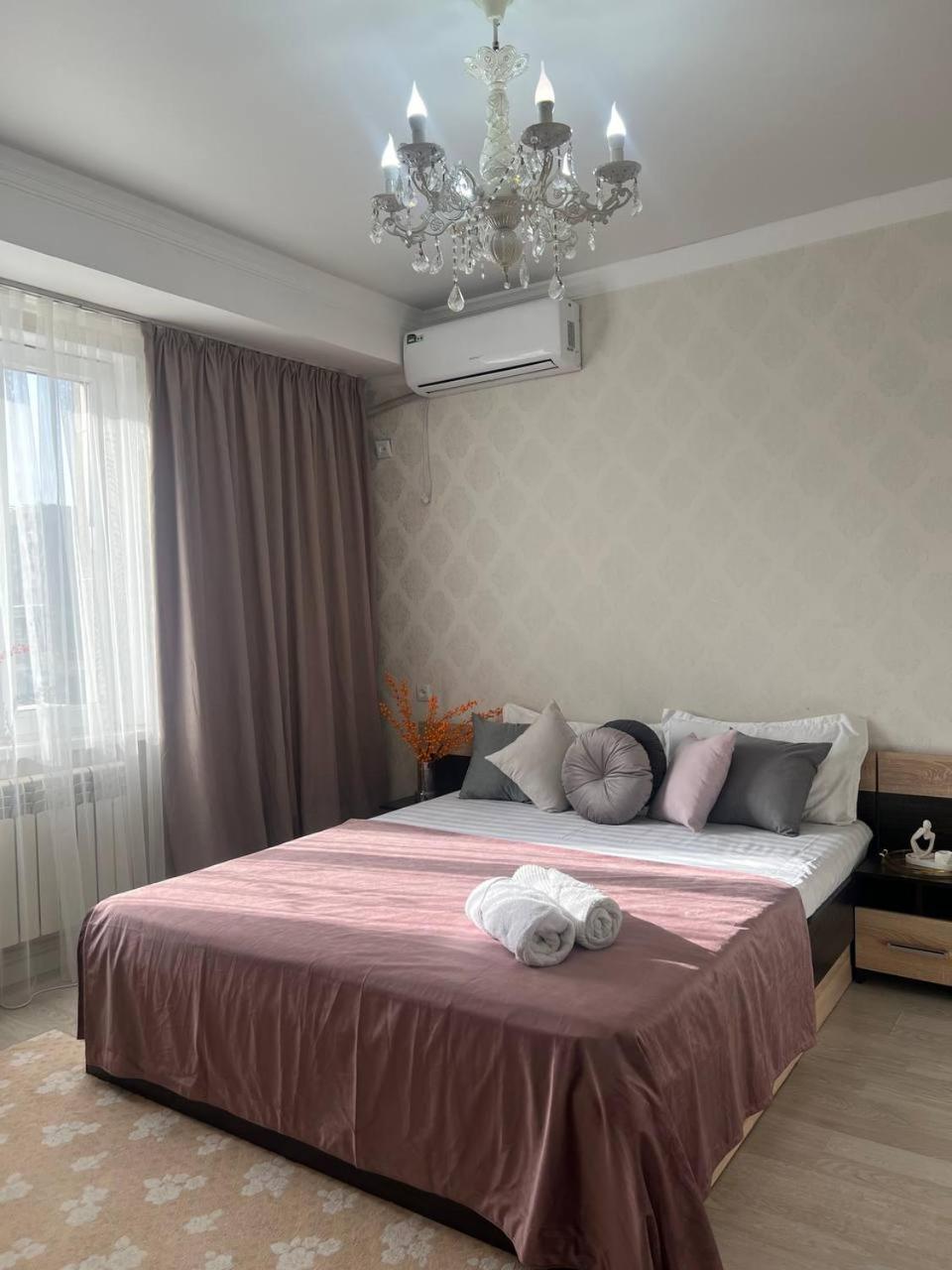 Apartment семейные с двумя спальнями в центре города на кунаева Shymkent