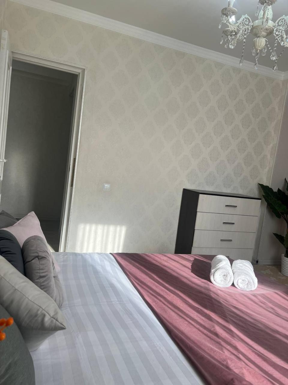 семейные с двумя спальнями в центре города на кунаева Apartment *